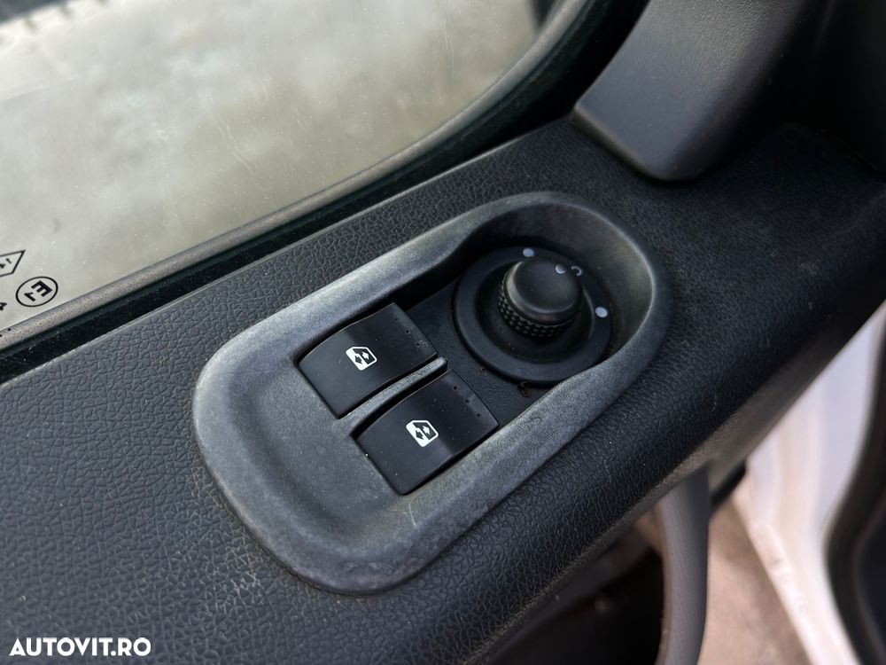 Renault Master DOKA 6 LOCURI BASCULABIL - 24