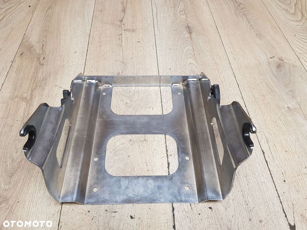 Stelaż pod kufer centralny Solo Tour-Pak Harley Davidson Touring 53260-09A - 9