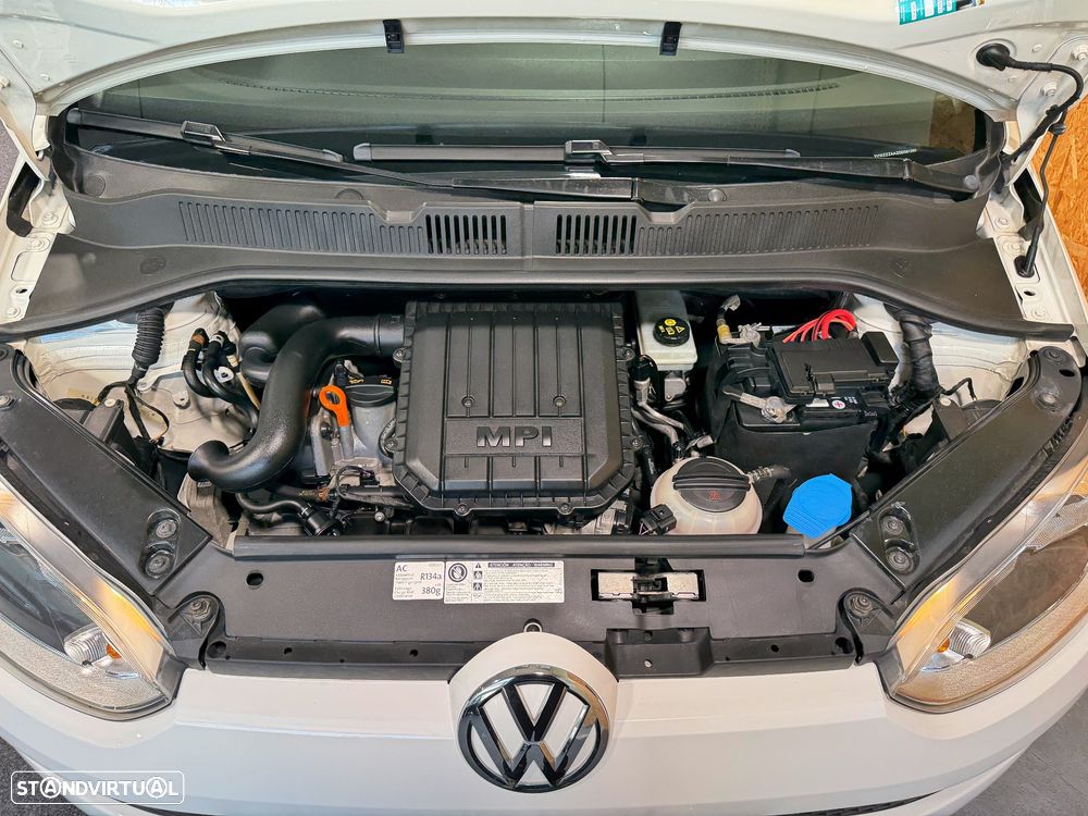 VW Up! 1.0 BlueMotion Move Auto - 31