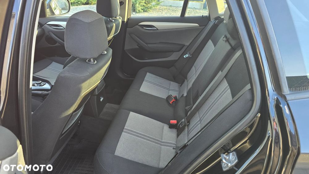 BMW X1 sDrive18i xLine - 12