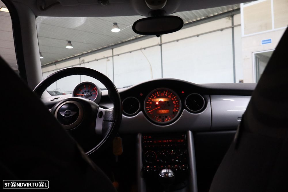 MINI 3 Portas One D Seven - 12