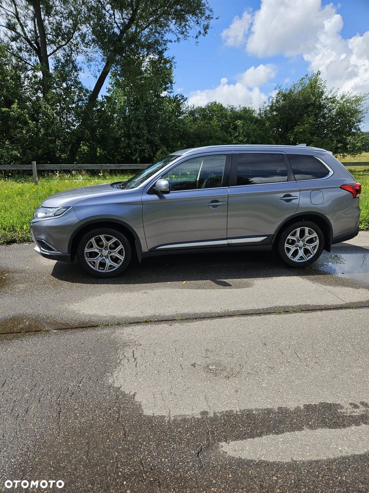 Mitsubishi Outlander 2.0 Intense Comfort 4WD CVT - 9