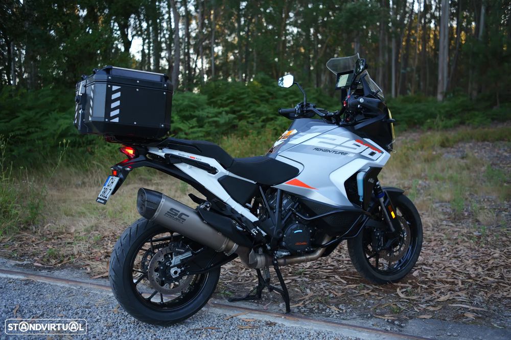 KTM 1290 Super Adventure S - 32