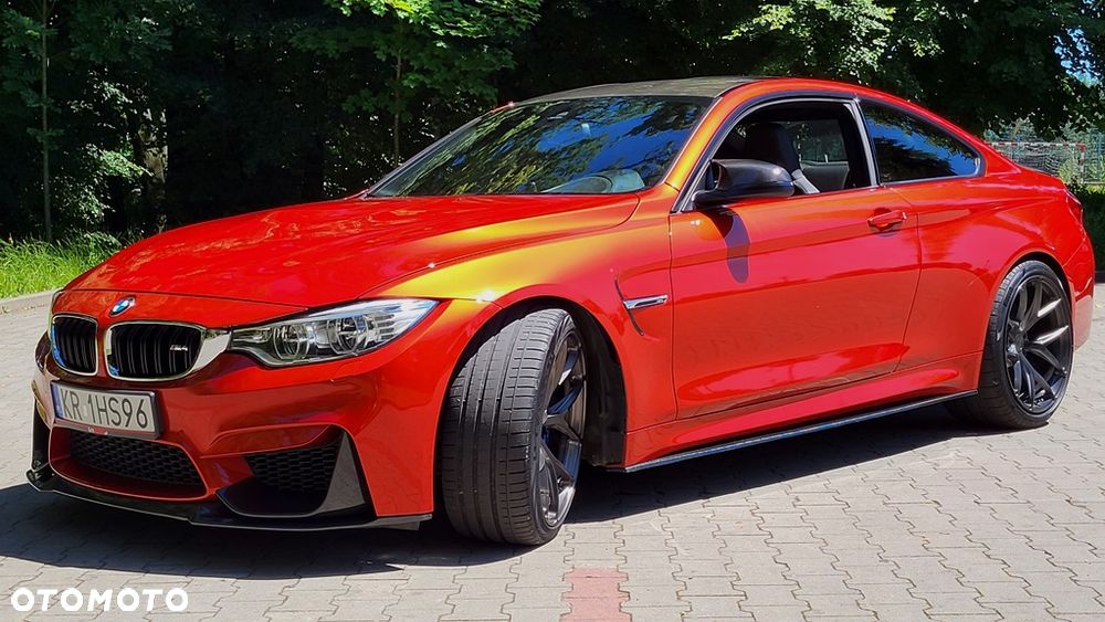 BMW M4 Standard - 16
