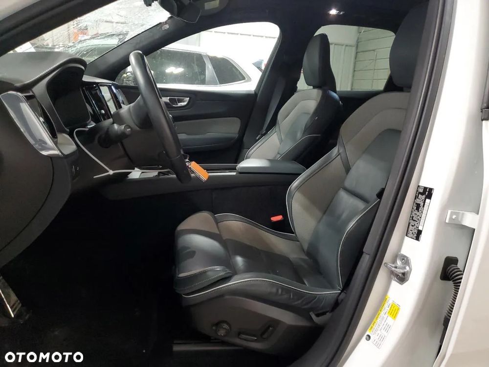 Volvo XC 60 T5 AWD Geartronic RDesign - 7
