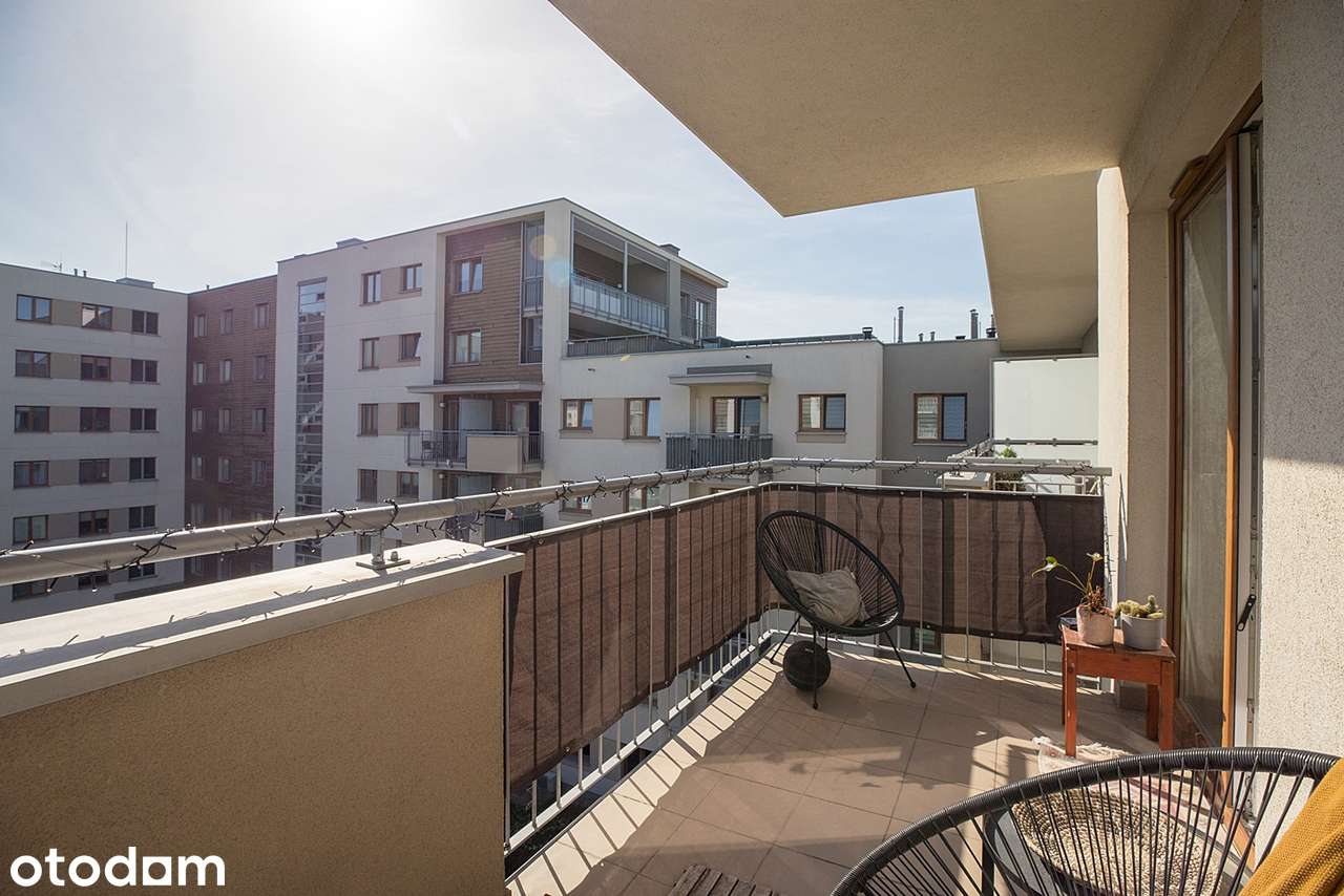 2 pokoje z oddzielną kuchnią i balkonem 8 m² | Metro Chrzanów