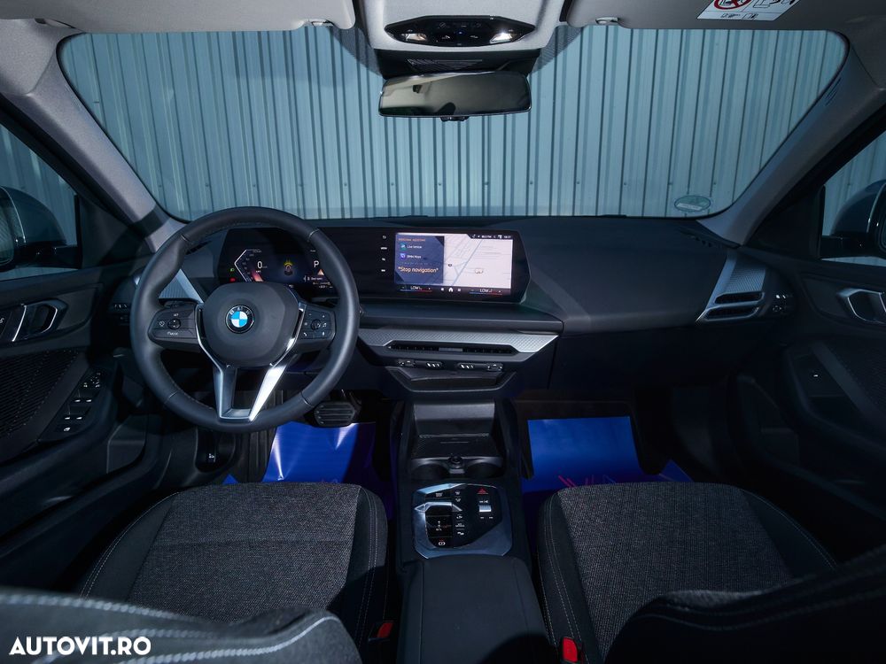 BMW Seria 1 120 AT MHEV - 7