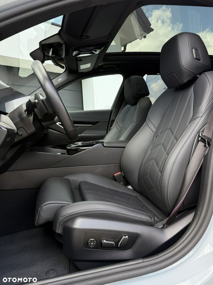 BMW Seria 5 520d xDrive mHEV M Sport - 6