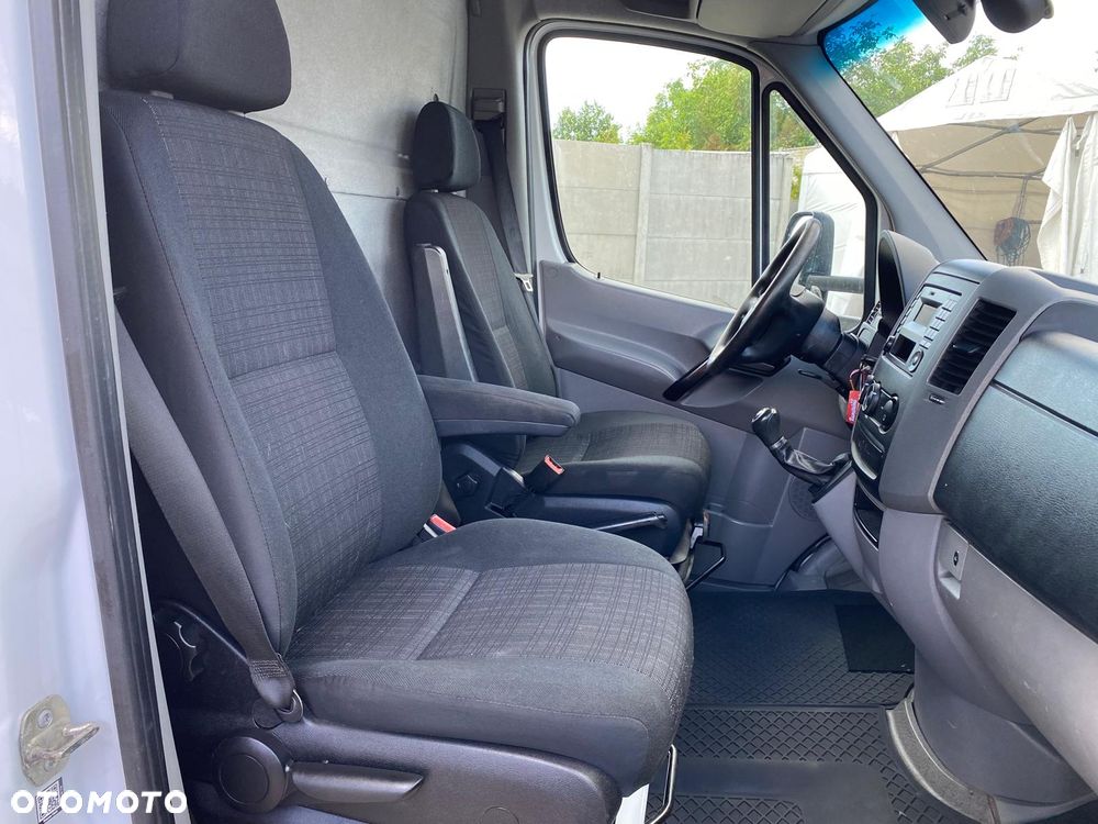 Mercedes-Benz SPRINTER - 23