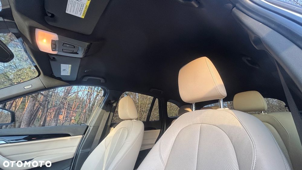 BMW X1 - 32