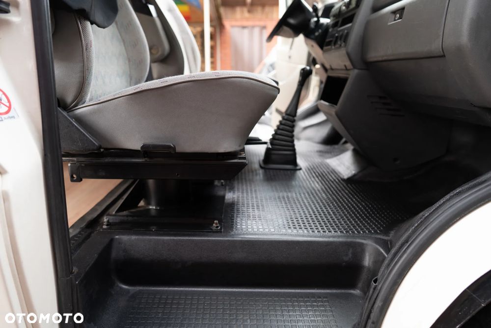 Volkswagen Transporter T4 TDI syncro - 13