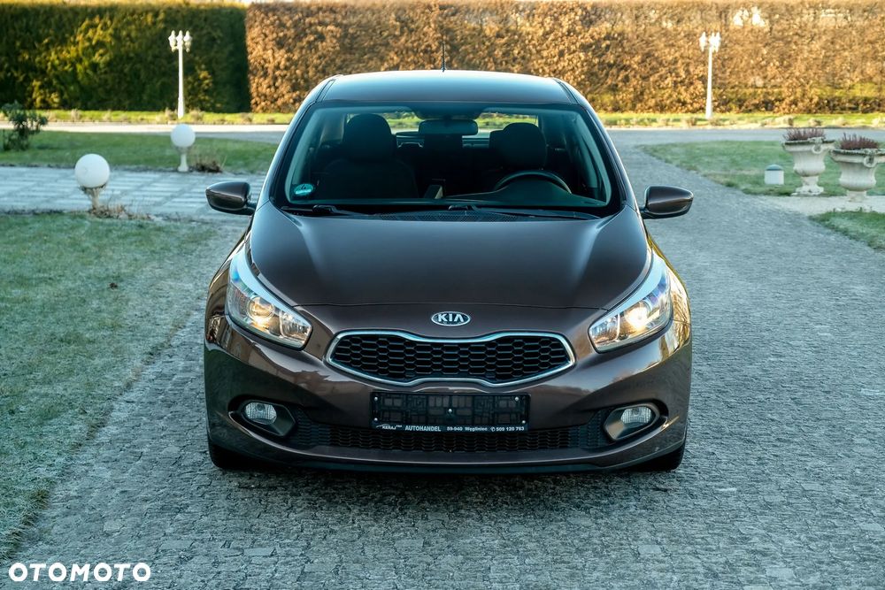 Kia Ceed 1.4 CVVT Vision - 2