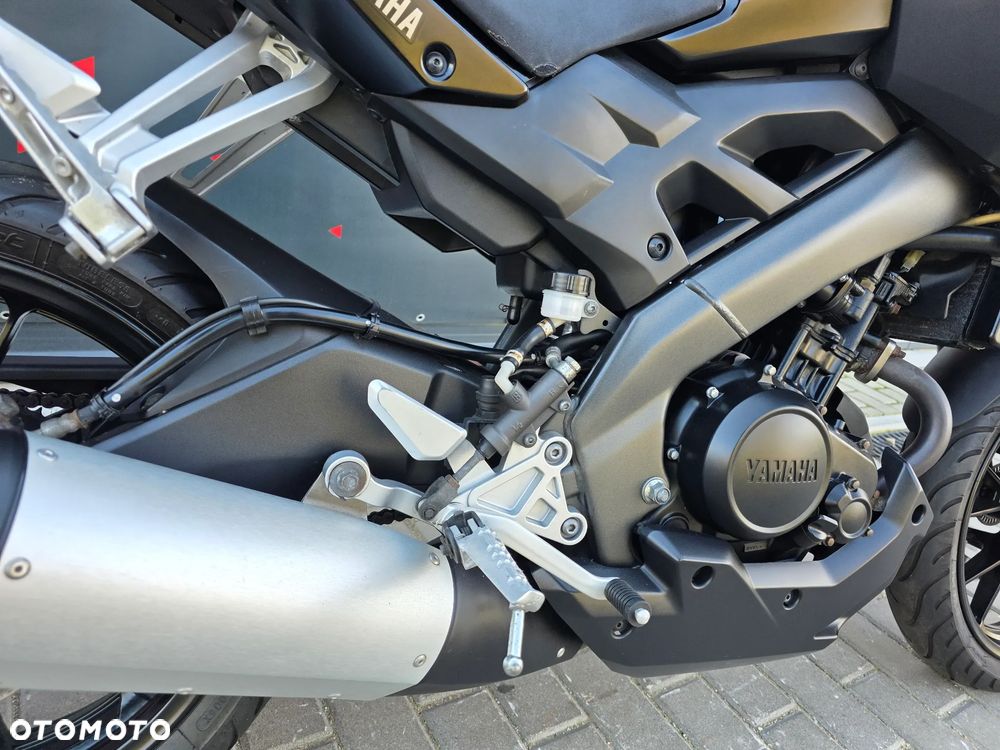 Yamaha MT - 22