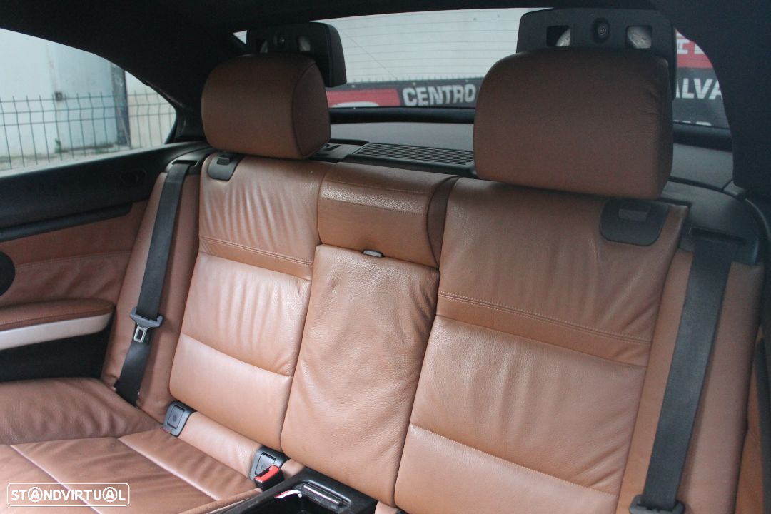 BMW E93 DE 2010 - 12
