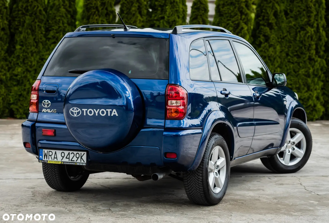 Toyota RAV4 - 9