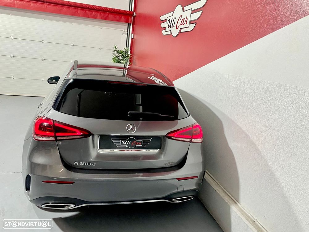 Mercedes-Benz A 180 d AMG Line - 14