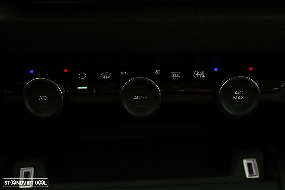 Citroën C4 1.2 PureTech Plus EAT8 - 13