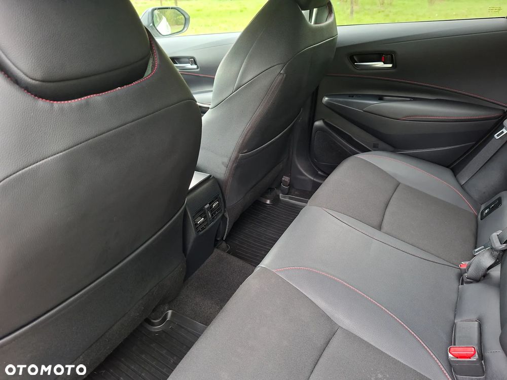 Toyota Corolla 2.0 Hybrid GR Sport - 13
