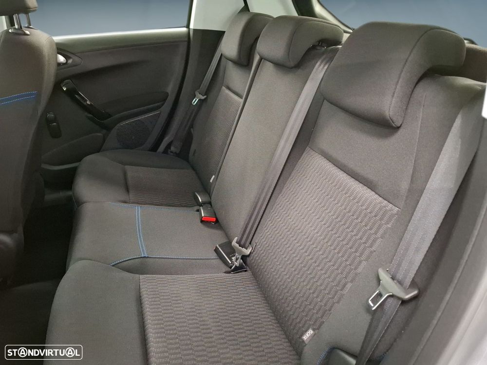 Peugeot 208 1.2 PureTech Signature - 12