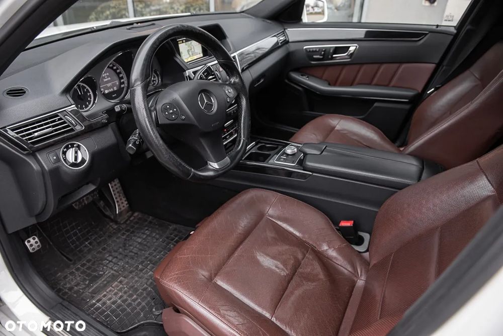 Mercedes-Benz Klasa E 350 CDI BlueEff Avantgarde - 15