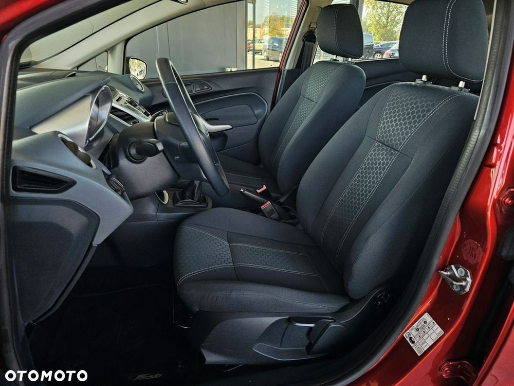 Ford Fiesta - 22
