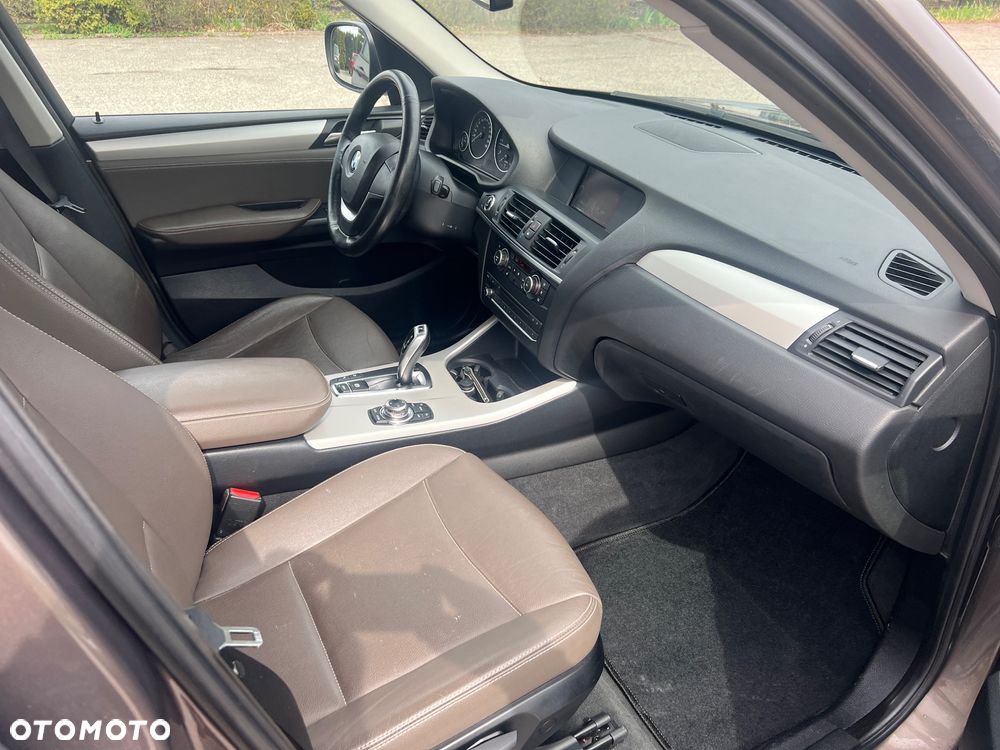 BMW X3 xDrive20d - 32