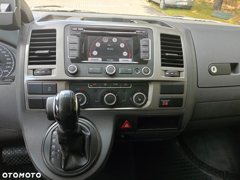 Volkswagen Multivan - 18