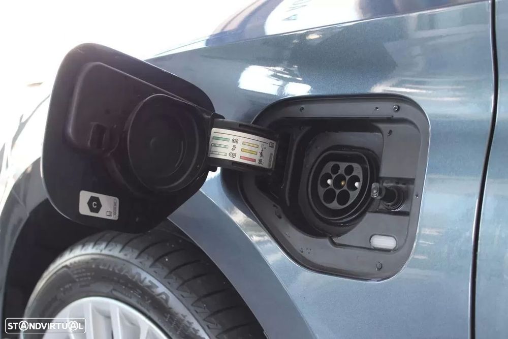 SEAT Leon 1.4 e-Hybrid Xcellence DSG - 34