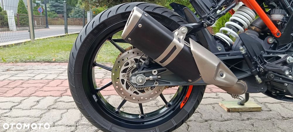 KTM Duke 125 - 24