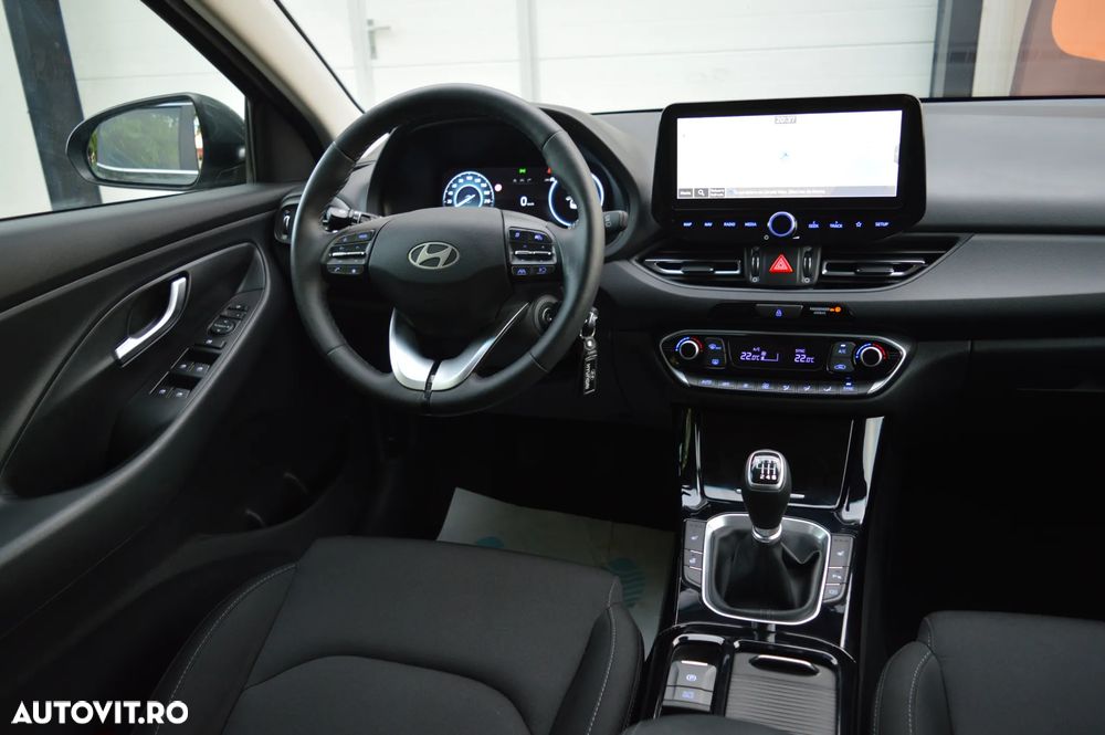 Hyundai i30 1.5 96CP M/T Highway - 38