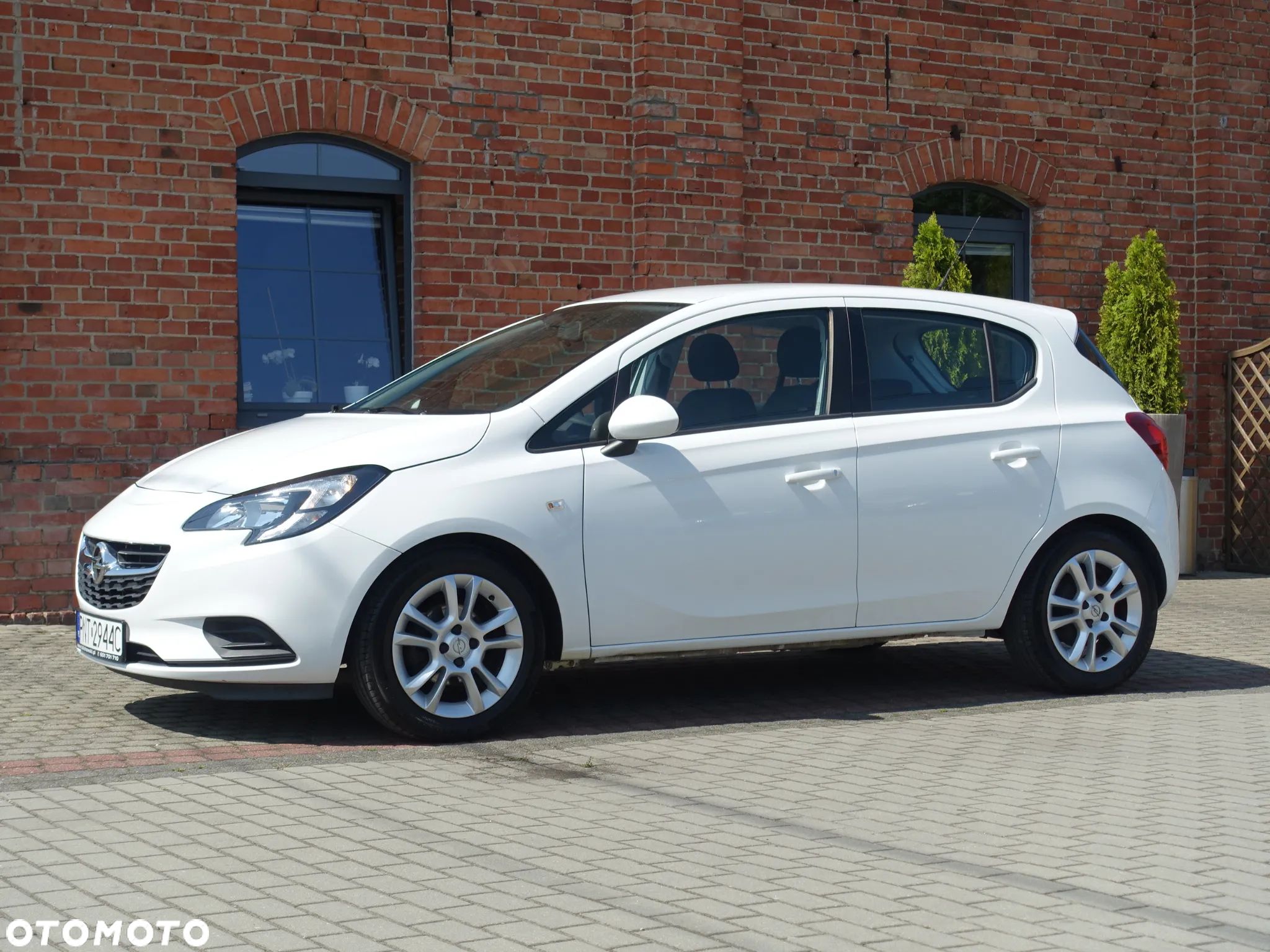 Opel Corsa 1.4 Enjoy - 1