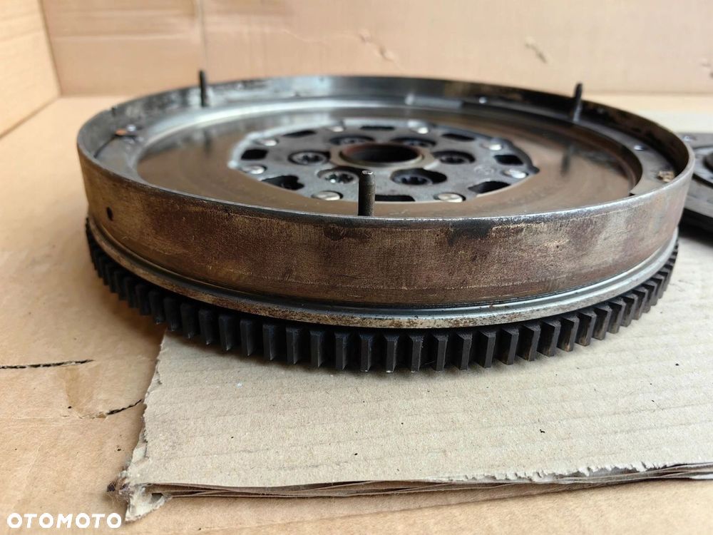 Sprzęgło kompletne OPEL Astra H Zafira B Vectra C 1.9 CDTI DIESEL 55568172 - 3