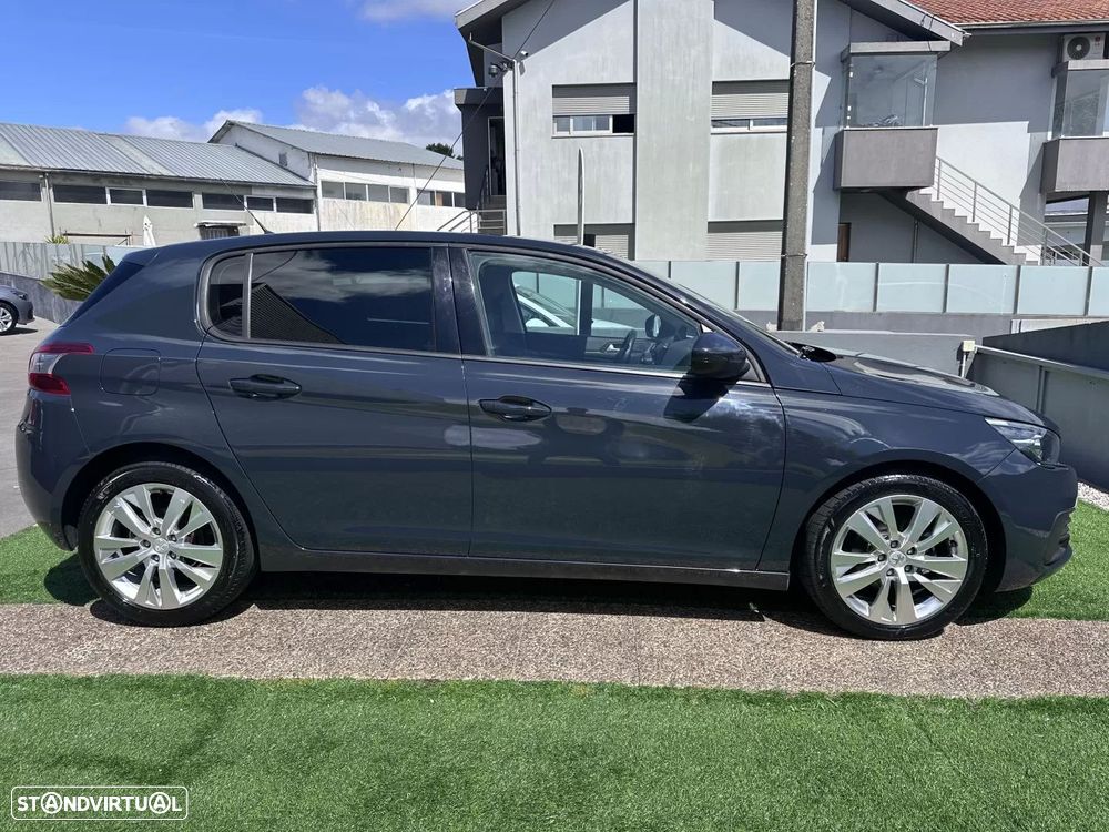 Peugeot 308 - 16