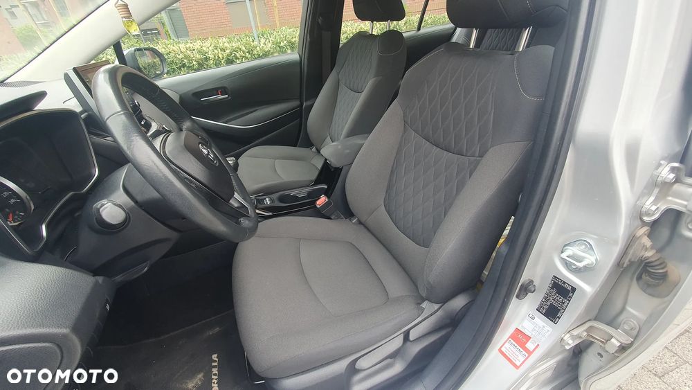 Toyota Corolla - 11