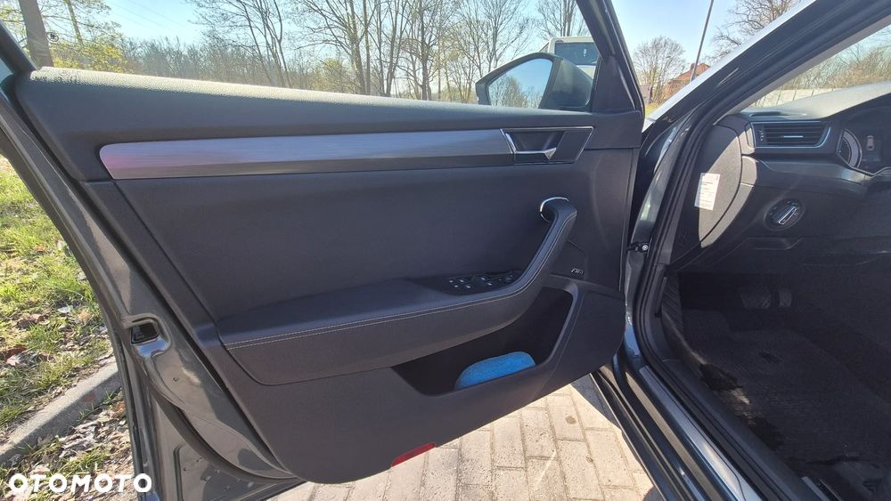 Skoda Superb 2.0 TSI Style DSG - 14