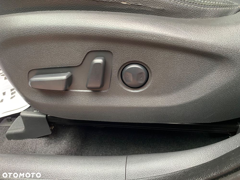Hyundai Tucson blue 1.7 CRDi 2WD Trend - 28