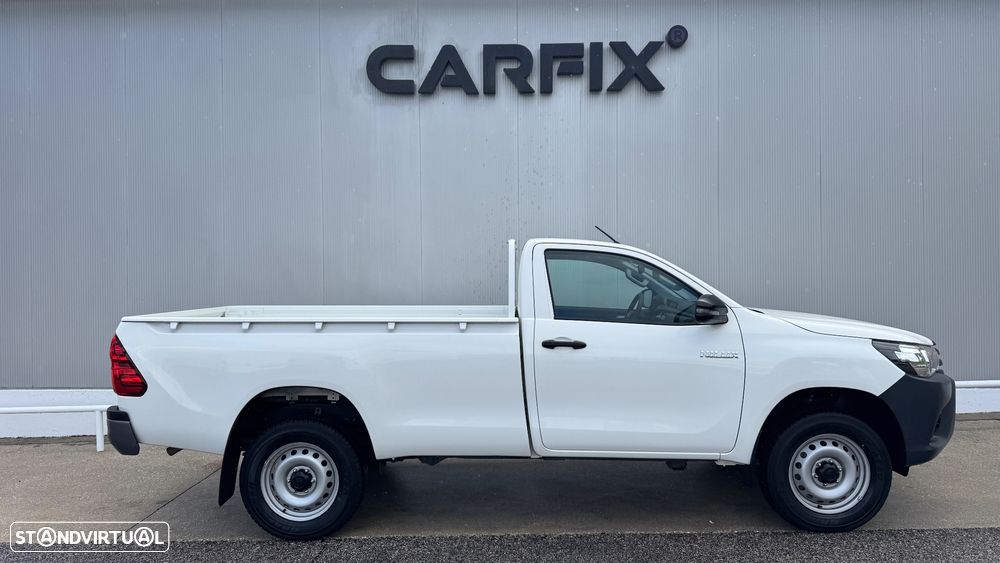 Toyota Hilux 2.4 D-4D 4X4 - 12