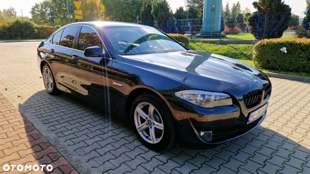 BMW Seria 5 520d Luxury Line - 3