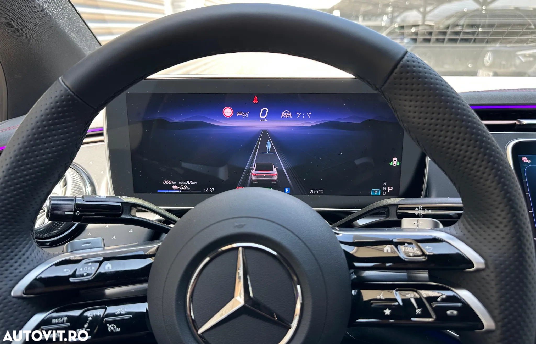 Mercedes-Benz EQE 350+ - 32