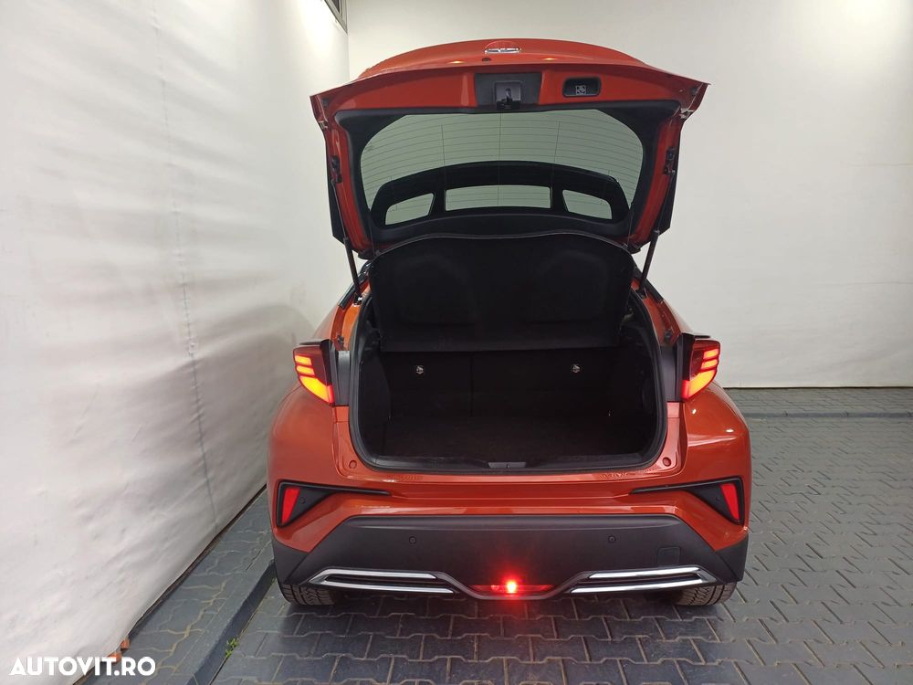 Toyota C-HR 2.0 HSD 184 CP 4x2 CVT Classy Bi-Tone - 33