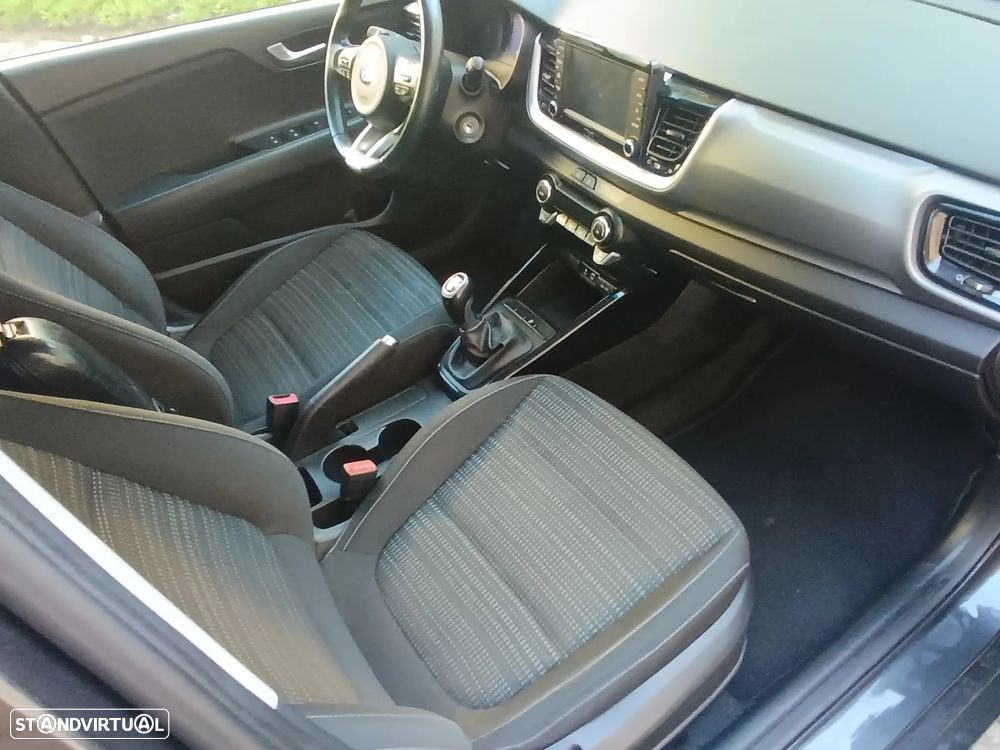Kia Stonic 1.6 CRDi TX - 4