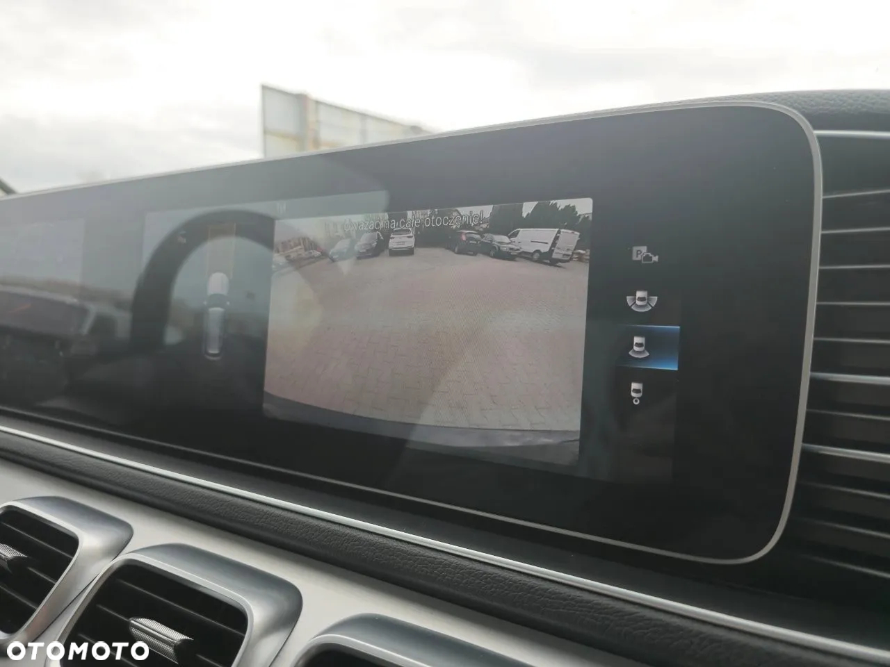 Mercedes-Benz GLE 300 d 4-Matic - 29