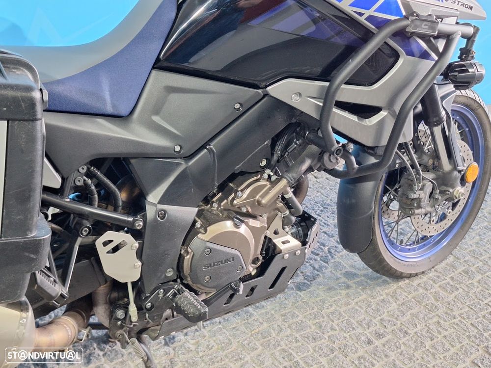Suzuki v-strom 1050 XT - 3