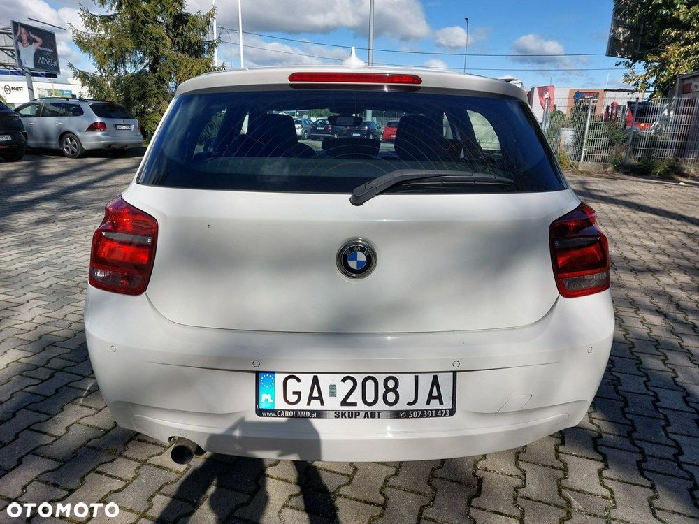 BMW Seria 1 114i - 16