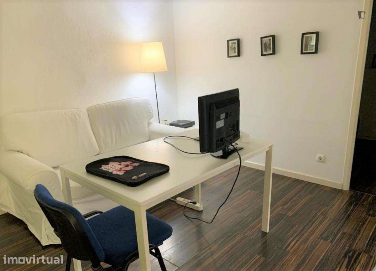 Estúdio - localizado em São Bento Lisbon - Grande imagem: 2/12