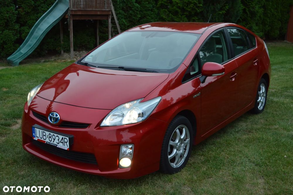 Toyota Prius 1.8 HSD Prestige - 10