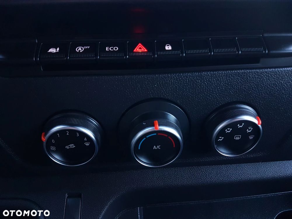 Renault MASTER 8EP CHŁODNIA AGREGAT CARRIER VIENTO 350 FUNKCJA GRZANIA IZOTERMA 4,21x2,10x2,00 KLIMA - 37