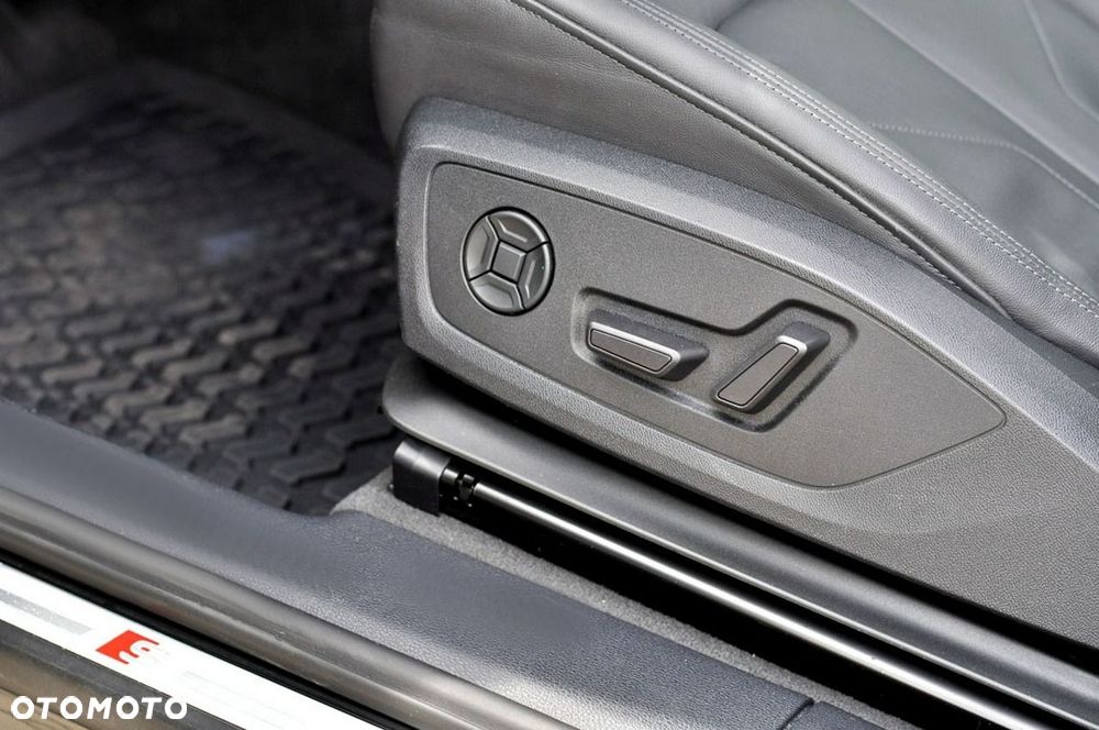 Audi Q3 45 TFSI Quattro S-Line S tronic - 20