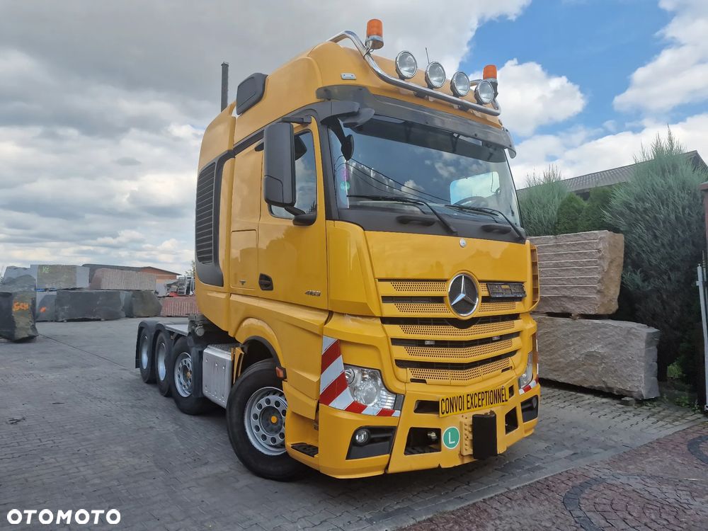 Mercedes-Benz Actros - 3