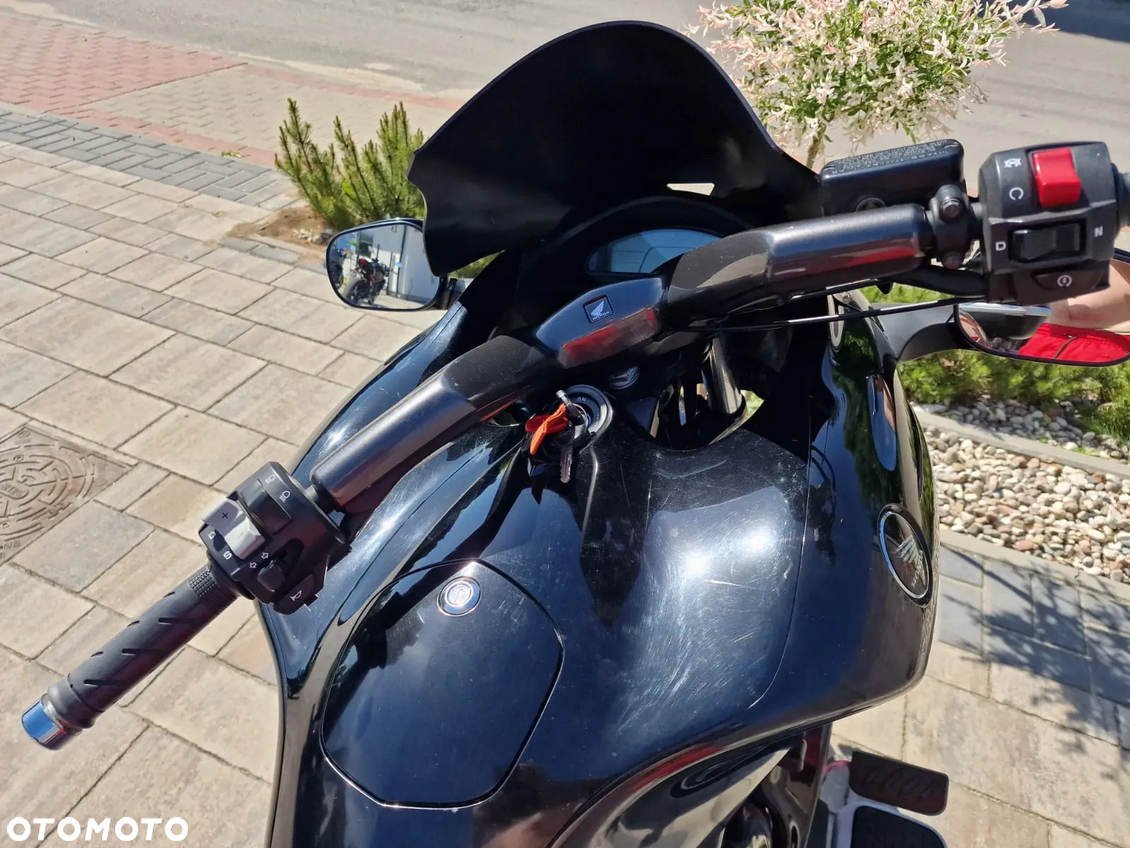 Honda DN-01 - 6
